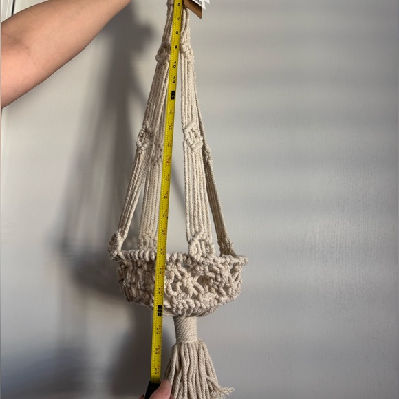 NWT woven plant basket - Picture 8 of 9